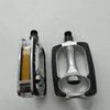 Retro Aluminum Alloy Bicycle Pedals Safety Non-Slip Bike Pedals Durable Reflective Strips Road Bike Pedals Outdoor Sports