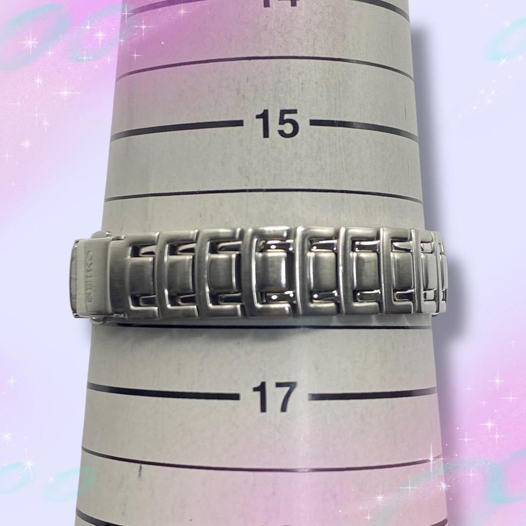 [USED] Seiko Women's Waterproof Quartz Watch with White Dial (Working)