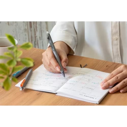 Шариковая ручка PILOT Frixion Synergy Knock 0,3 мм, набор из 8 цветов LFSK138C