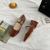 Летние туфли Мэри Джейн на низком каблуке, новые, в стиле ретро, универсальные, с ремешком на одной пуговице, маленькие кожаные туфли для женщин