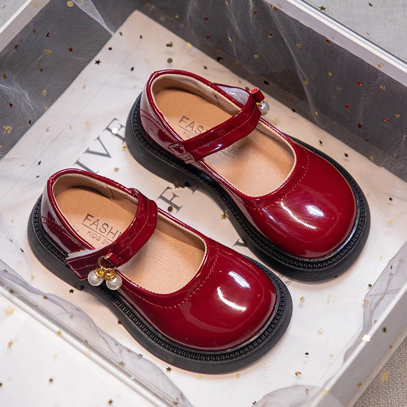 Шикарные кожаные туфли для девочек, милые черные туфли Мэри Джейн с жемчужной подвеской для свадебной вечеринки, платье для школы, балетки 26-36