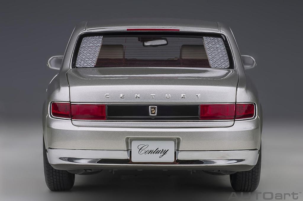 AUTOart Toyota Century Special Edition Seika Radiant Silver Metallic Готовый продукт 1/18
