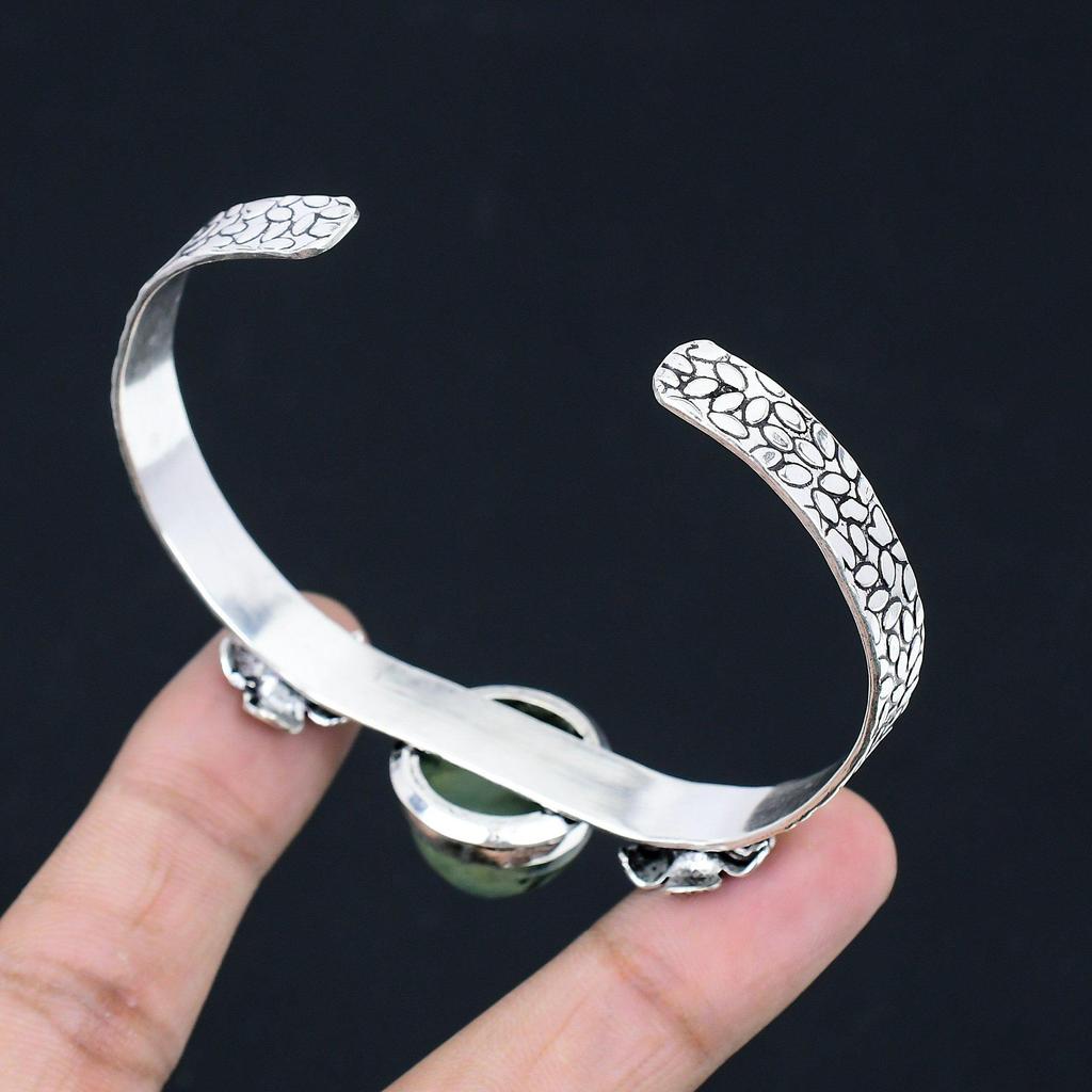 Хэллоуинская распродажа Браслет-бенгл из стерлингового серебра 925 пробы с круглым камнем мохового пренита, с цветком для жены