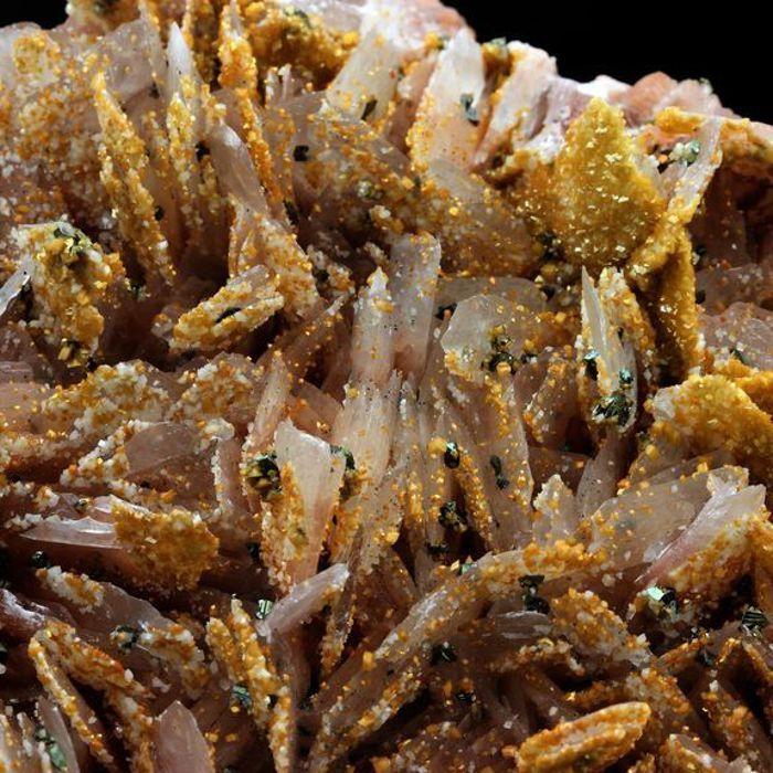 Pierres et Minéraux. Baryte + Pyrite. 3610.0 ct. Maroc.