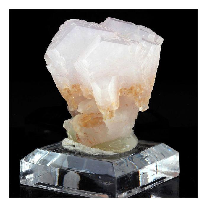 Pierres et Minéraux. Calcite. 365.0 ct. 2nd Sovetskii Mine, Dalnegorsk, Russie.