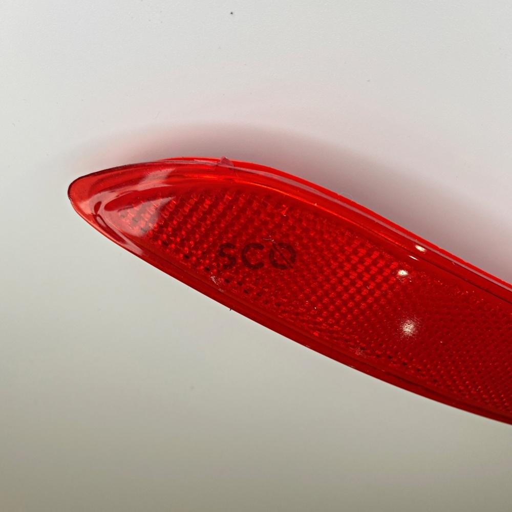 Задний отражатель для Dacia Dokker для Logan MCV для Lodgy Левый и правый отражатель бампера Красные светоотражающие полосы 8200751778 8200751779