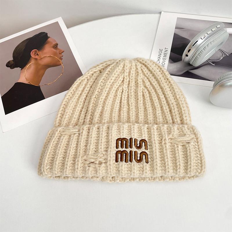 Knitted Hat With Letter Prints For Winter Warmth And Style For Casual Wear