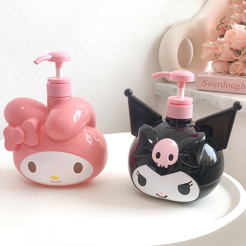 900 мл Бутылочка для мыла Sanrio Kuromi Кавайная My Melody Шампунь Гель для душа Вторичная бутылка Лосьон Спрей Бутылка для хранения