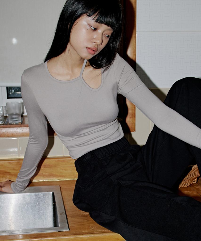 TOPGIRL Collarbone Cutout Long Sleeve Top_T326Tp102