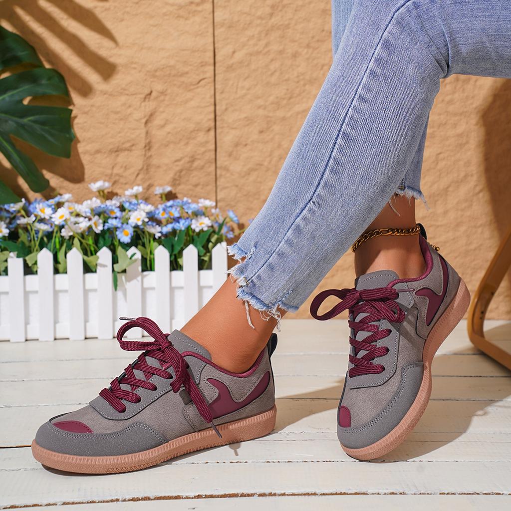 Женские кроссовки 2024 Весна Новые кожаные ретро тренировочные дизайнерские туфли для женщин Плоские повседневные легкие уличные кроссовки для женщин