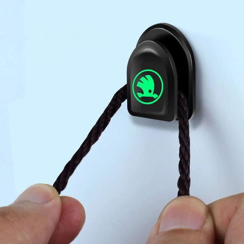 WMZW4 2/4pcs Car Seat Back Portable Luminous Hanging Hook for Skoda Octavia Yeti Rapid Superb Fabia Kodiaq Karoq Vision Roomster Scala