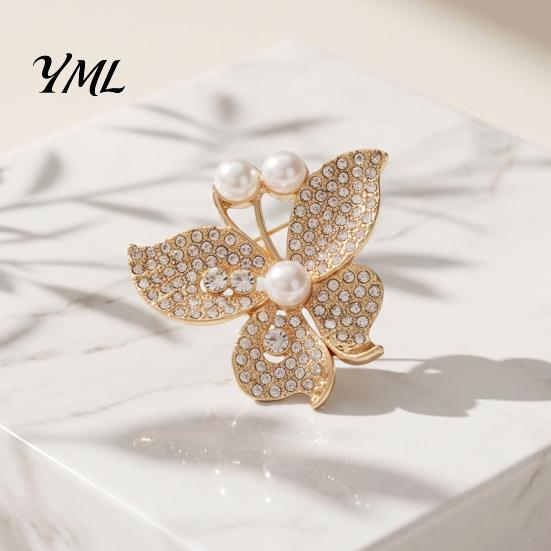 Rhinestone Brooch Pin Women Butterfly Pin, Shape Lapel with Fashion Jewelry Faux Pearls Rhinestones, Accessory for Dresses Coats Jackets Decorative