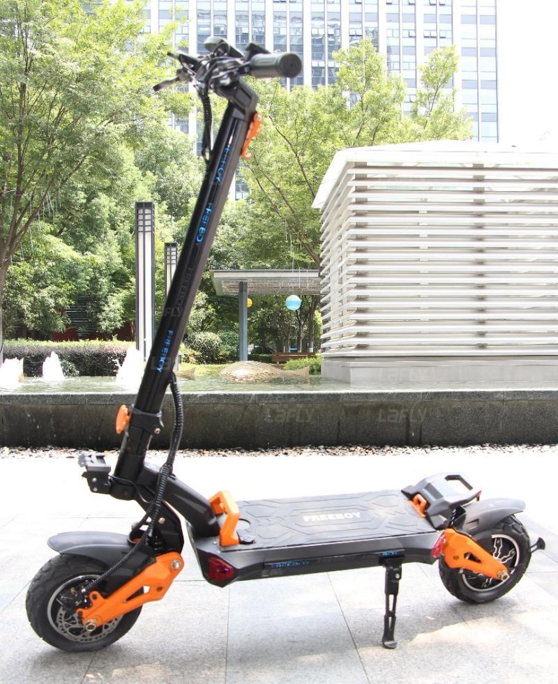 FREEBOY H9 Electric Scooter 6000W Dual Motor 60V30AH Max Speed 80-90KM/H Max Mileage 90KM 11 Inch Tire Adult E-Scooter
