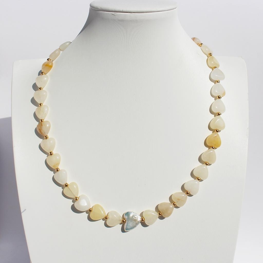 Light Luxury Niche Design Colored Natural Stone Love Beaded Necklace Women'S Peach Heart Baroque Pearl Collarbone Chain 674