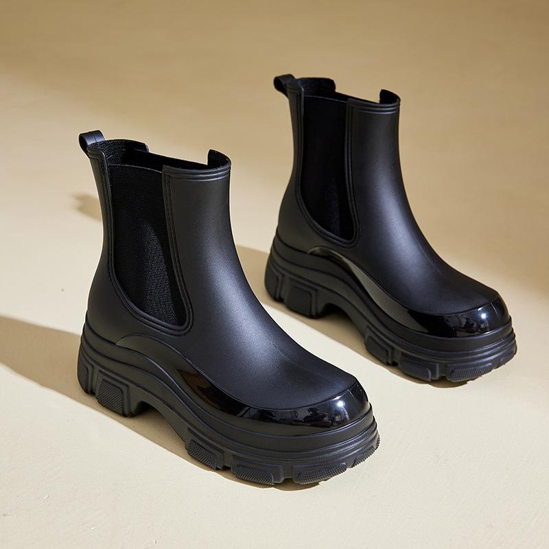 Fashion platform rain shoes women's new summer rain boots waterproof shoes water boots Chelsea short boots non-slip rubber shoes