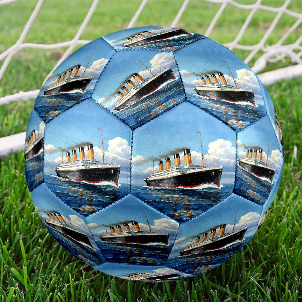 Titanic Theme Size 5 Soccer Ball, Suitable for Both Indoor and Outdoor Matches, a Gift Suitable for Everyone.