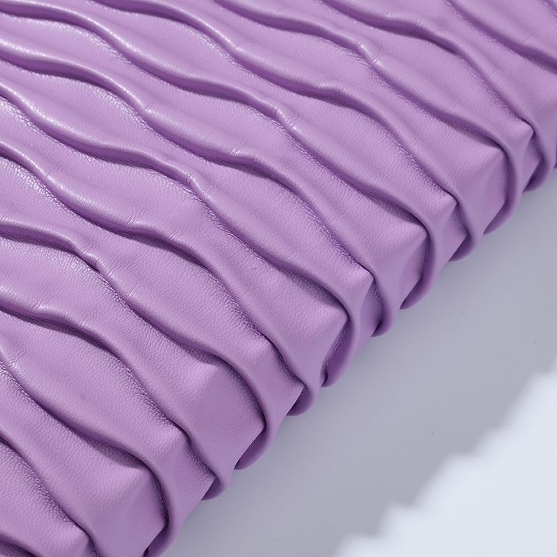 Беспроводная стеганая 3D тисненая плиссированная ПУ дышащая водонепроницаемая эластичная ткань для одежды, сумок и обуви