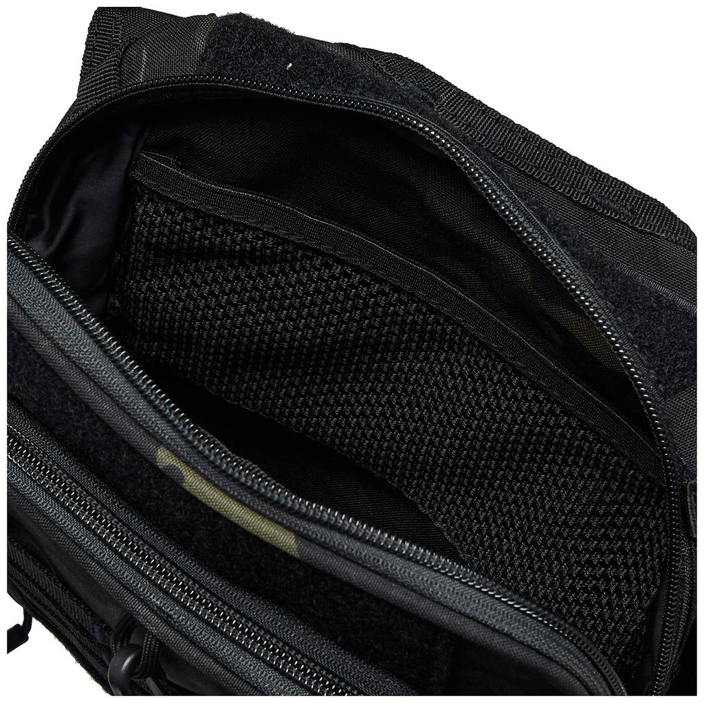 LITTLE PRESENTS Chest Pack Black Camo B-29