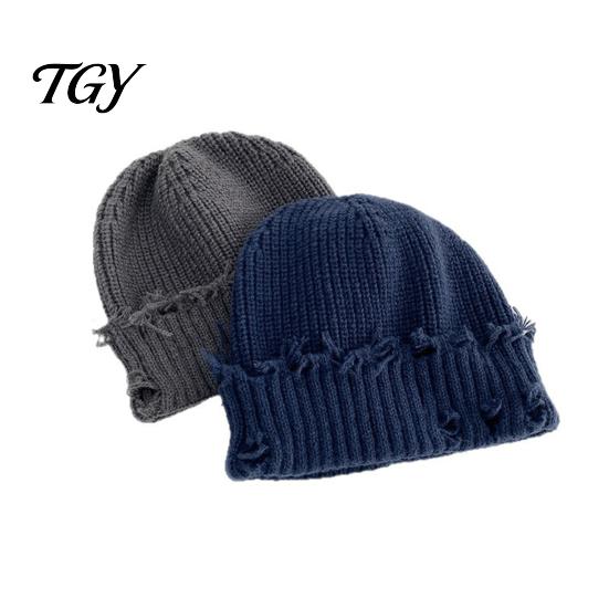 Stylish Graffiti Pattern Cap Winter Knit Hat for Men Women, Chunky Snow Cap, Lightweight Warm Unisex Cold Weather Gear Hats, Slouchy Skull Caps