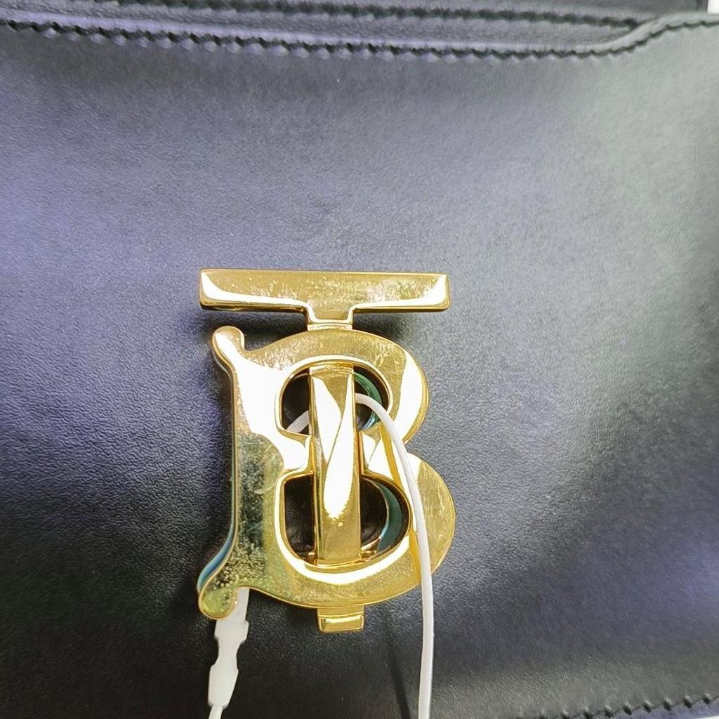 [Pre-Owned] Tb Exclusive Logo Lock Bag Waist Bag Clutch - Excellent #TSBDJ