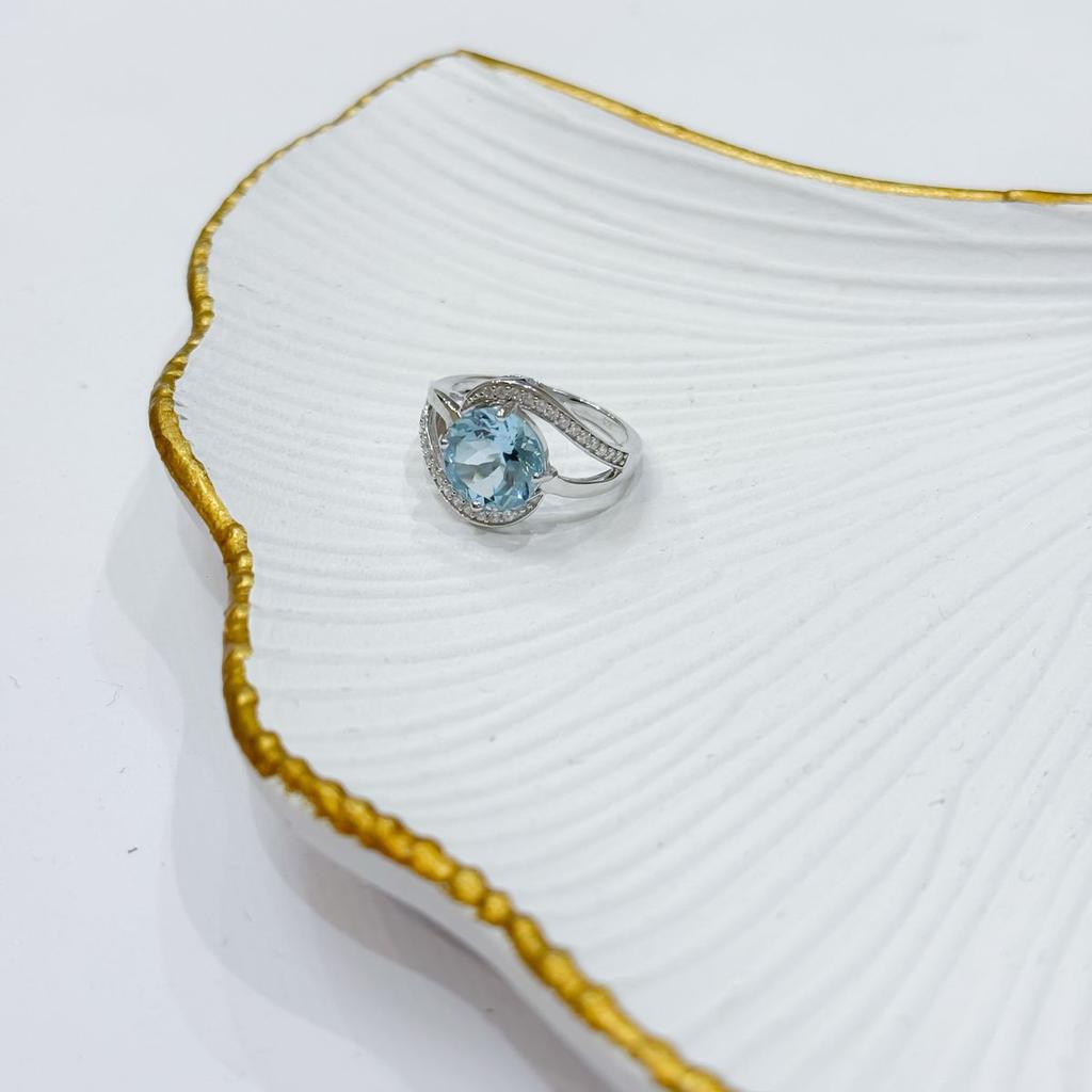 Серебряное кольцо с натуральным топазом 4.515ct, вес изделия 4,63 гр (2171652)