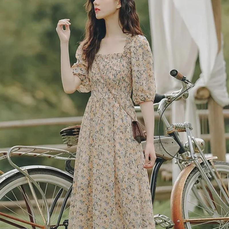 Women's Floral Chiffon Long Skirt Dress, Square Collar, Puff Sleeve, French Retro Style, 2024 Summer Collection.