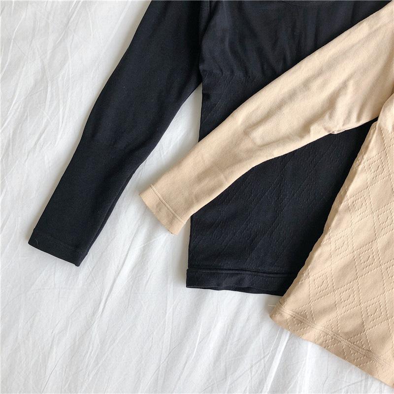 Комплект женского термобелья: Топ из бархата с длинными рукавами и круглым вырезом