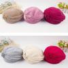 2025 Цветочный Декор Полосатая Шапка Бини Свободного Покроя Элегантные Однотонные Шапки Эластичные Шапки Бини Теплые Береты для Женщин на Осень и Зиму