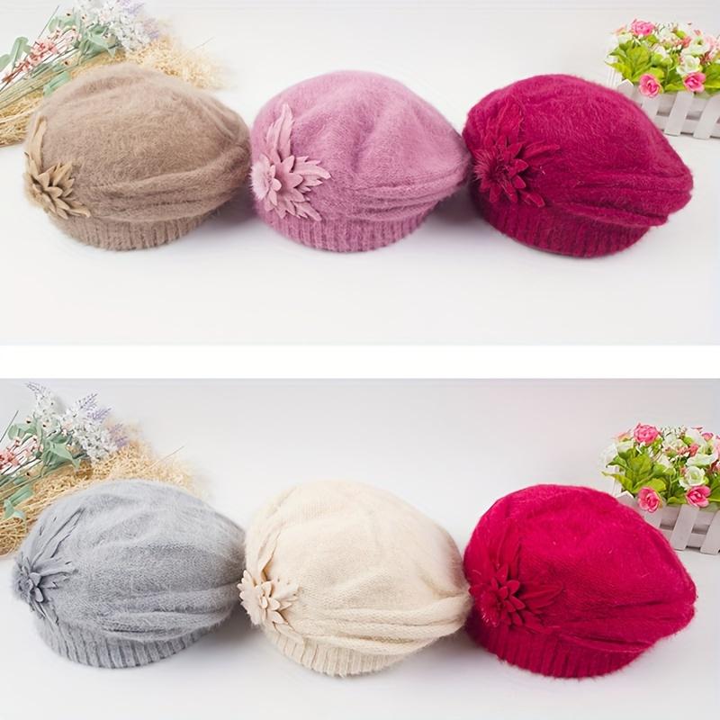 2025 Цветочный Декор Полосатая Шапка Бини Свободного Покроя Элегантные Однотонные Шапки Эластичные Шапки Бини Теплые Береты для Женщин на Осень и Зиму