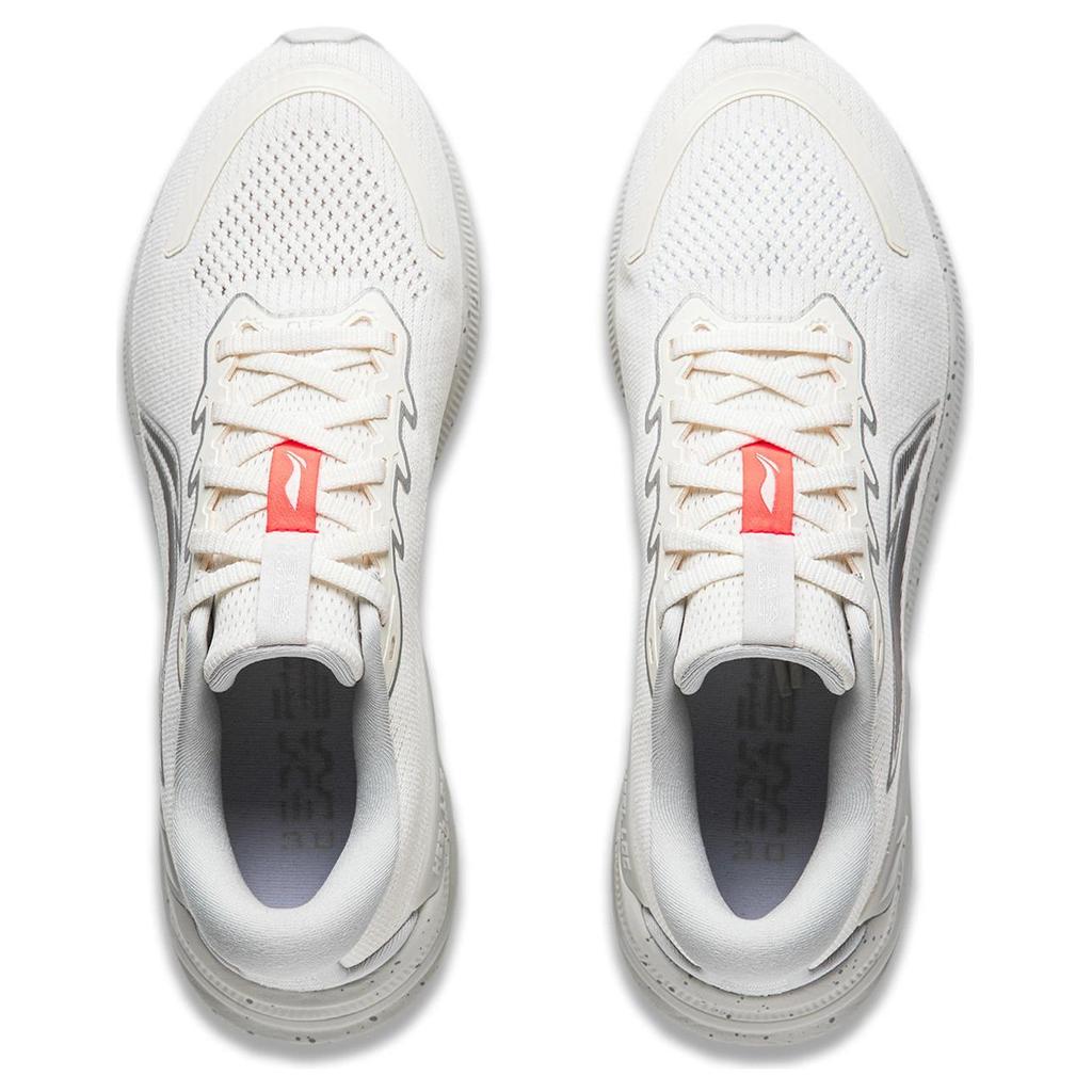Li Ning YueYing 3.0 Амортизирующие Нескользящие Низкие Беговые Кроссовки Женские Бежево-Серые ARHU004-11
