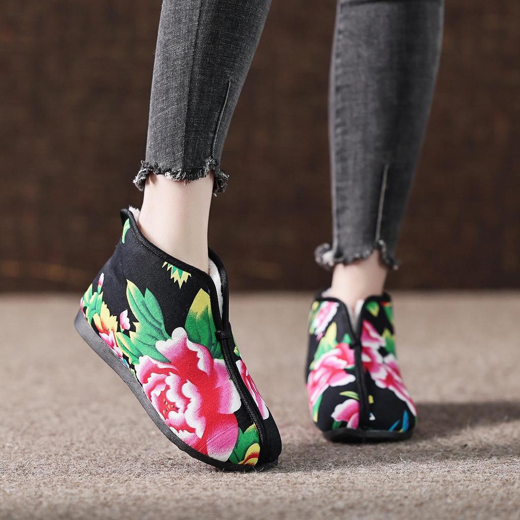 Ботинки из хлопка с цветочным узором на северо-востоке: Стиль осень/зима, удобная бархатная подкладка, нескользящая, мягкая подошва, ручная работа для людей среднего и пожилого возраста