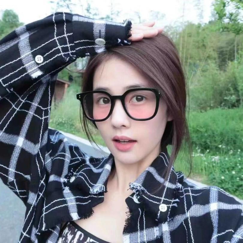 Солнцезащитные очки Pure Desire Blush: Унисекс Летний Стиль, Черная Оправа, Чайный Оттенок, Защита от УФ-лучей