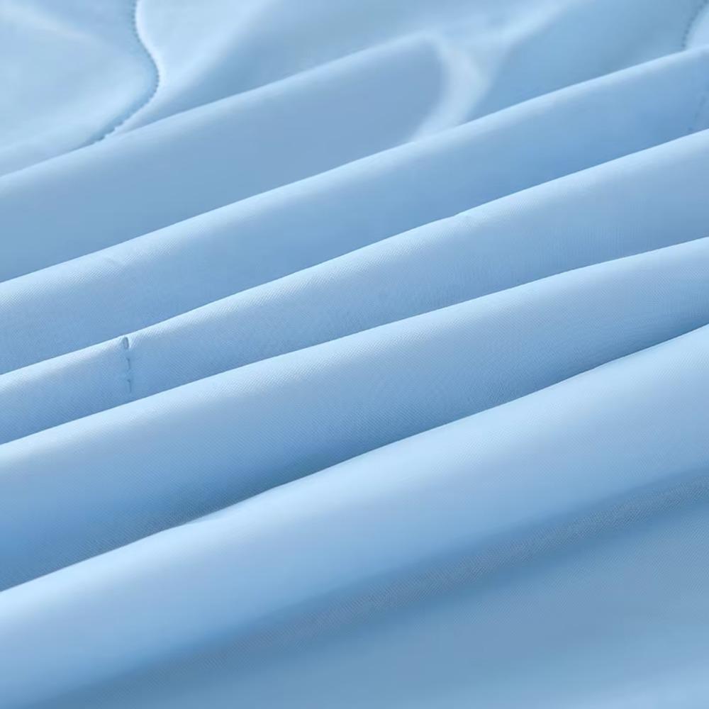 Solid Color Air-conditioning Comforters Thin Breathable Throw Blanket Dormitory