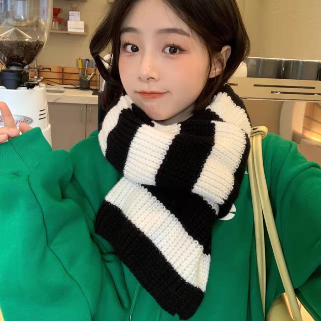 Women's Korean Style Blue Striped Knitted Scarf Autumn Winter Student Warm Versatile Neck-protecting Neck Warmer