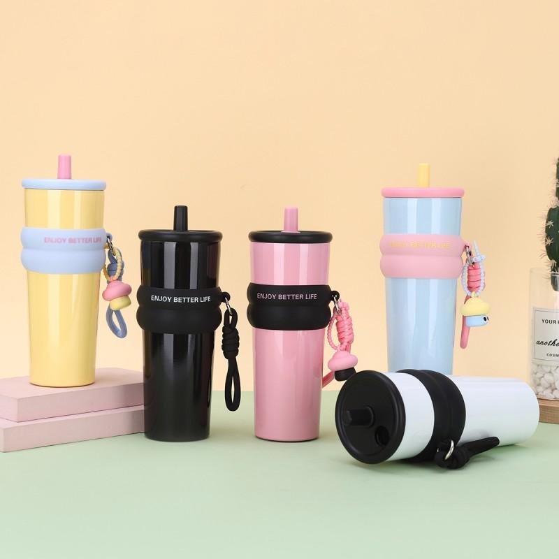 Stainless Steel Vacuum Insulated Travel Mug With Carabiner Strap Leakproof Straw Lid 700ml Office Car Outdoor Use