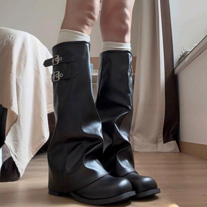 Женские ботильоны на танкетке в стиле French Chic, высокие, мягкие, без шнуровки, черные, хаки, с круглым носком, ремешком с пряжкой, мотоботы