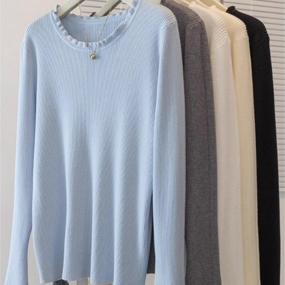 A High-end Women's Autumn Knitted Base Layer, A Black Ear-trimmed Sweater with A Round Neck