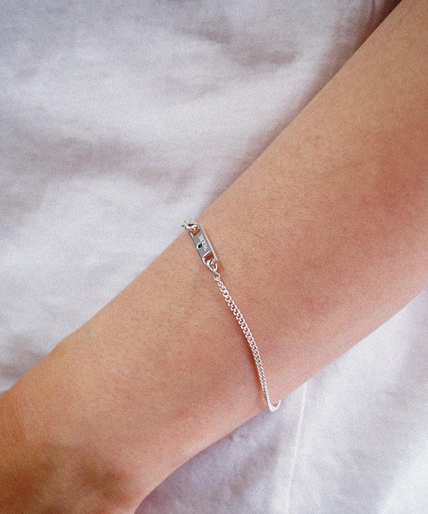 Valik [925 Silver] No.86 Green Tack Curve Chain Bracelet