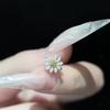 Женские серьги-гвоздики с цветами ромашки, полностью усыпанные бриллиантами, модные ювелирные изделия