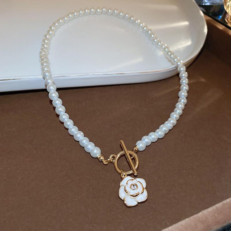 Ожерелье для женщин, элегантный белый кулон с камелией, колье, аксессуары, ювелирные изделия