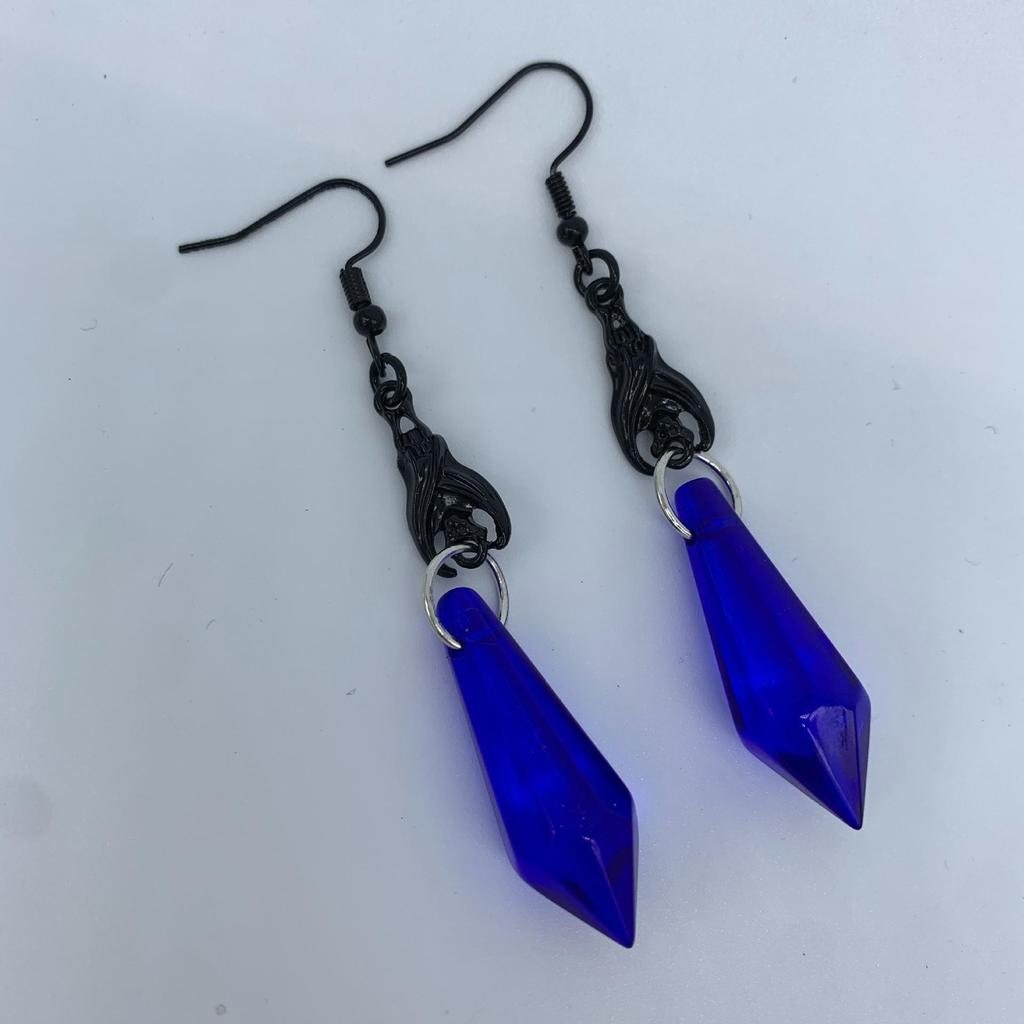 Geometric Bat Crystal Square Pillar Earrings