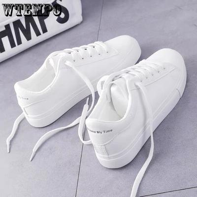 Маленькие белые туфли. Женские туфли на плоской подошве. Летние одинаковые юбки. Универсальная повседневная спортивная обувь из мягкой кожи.