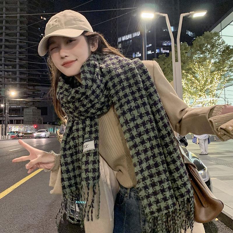 Autumn and winter Korean version of street fashion versatile plaid scarf female retro versatile thickened warm scarf student couple