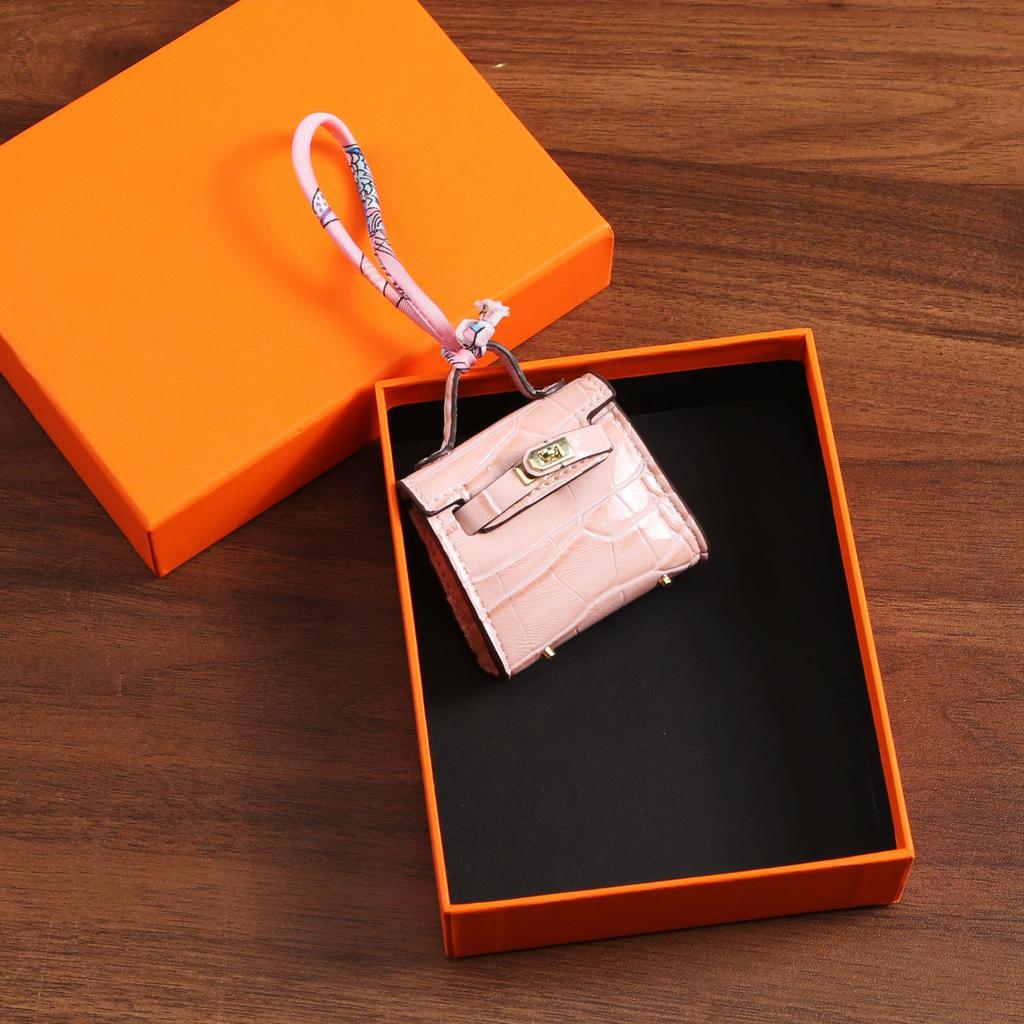 Мини-сумка с крокодиловым узором, изысканная сумка для мелочи, красный конверт, женская сумка, подвесное украшение, высококачественный автомобильный брелок