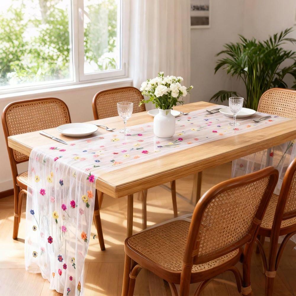 Hot Embroidery Daisy Table Runner Soft Breathable Tulle Table Runner Durable Kitchen Dining Table Decoration for Wedding Party