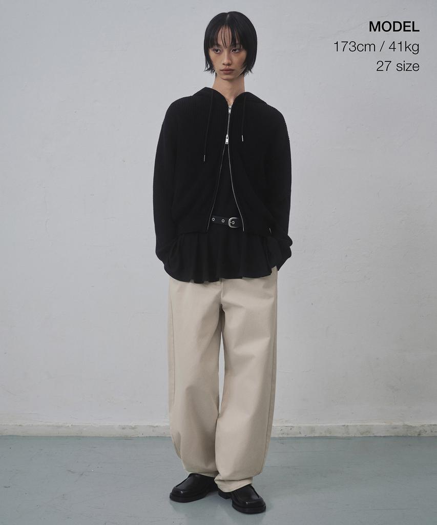 MUSINSA STANDARD WOMAN Curved Chino Pants [Cream]