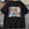 Футболка с мемом Mr Fresh Оранжевый кот ест Футболка с котом косо смотрит Смешной мем Кот смотрит в камеру Еда Оранжевая футболка Печатная графическая футболка