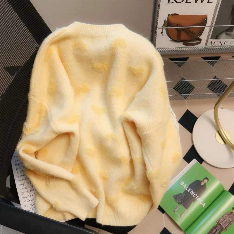 Sweet Love Bead Sweater Women's 2025 Autumn and Winter New Loose Round Neck Design Knitted Sweater Women's Top