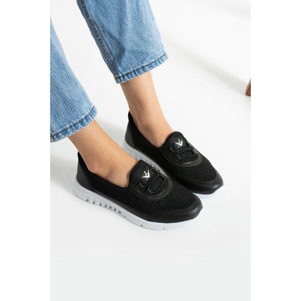 Women Sports Flat Shoes Light Orthopedic Base Mother Shoes