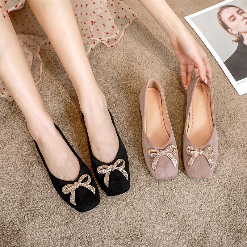 2024 Весна и осень сезон новые универсальные туфли с бантом одинарные женские туфли с плоским дном и неглубоким воротом большие женские туфли